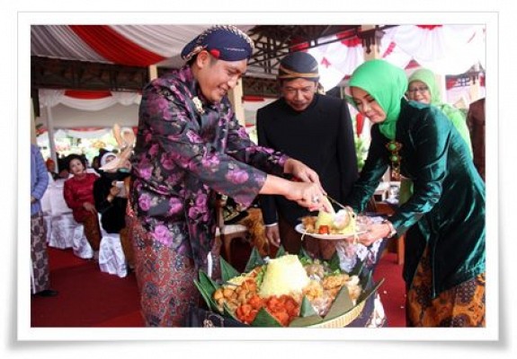kabupaten-magelang-peringati-hari-jadi-ke-32-20160614114434.jpg
